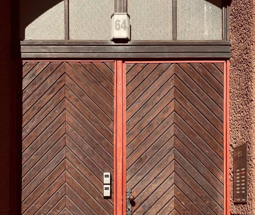Moderne In *